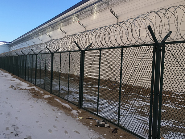 監(jiān)獄鋼網(wǎng)墻圖片2 監(jiān)獄鋼網(wǎng)墻圖片2