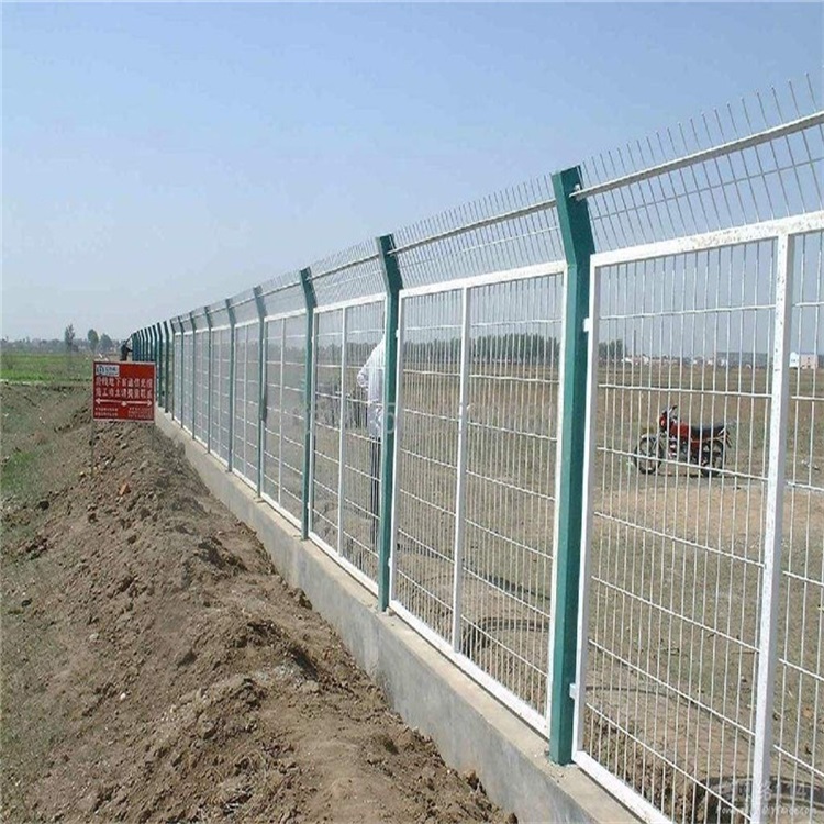 圈地護欄網