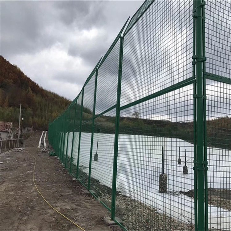 水庫防護隔離網(wǎng)圖片3 水庫防護隔離網(wǎng)圖片3