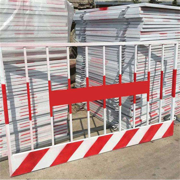 電梯井口安全防護網(wǎng)圖片2 電梯井口安全防護網(wǎng)圖片2