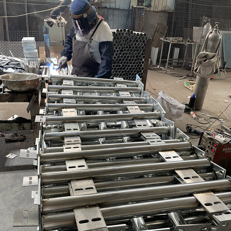 防眩網(wǎng)網(wǎng)孔尺寸要求規(guī)范圖片4 防眩網(wǎng)網(wǎng)孔尺寸要求規(guī)范圖片4