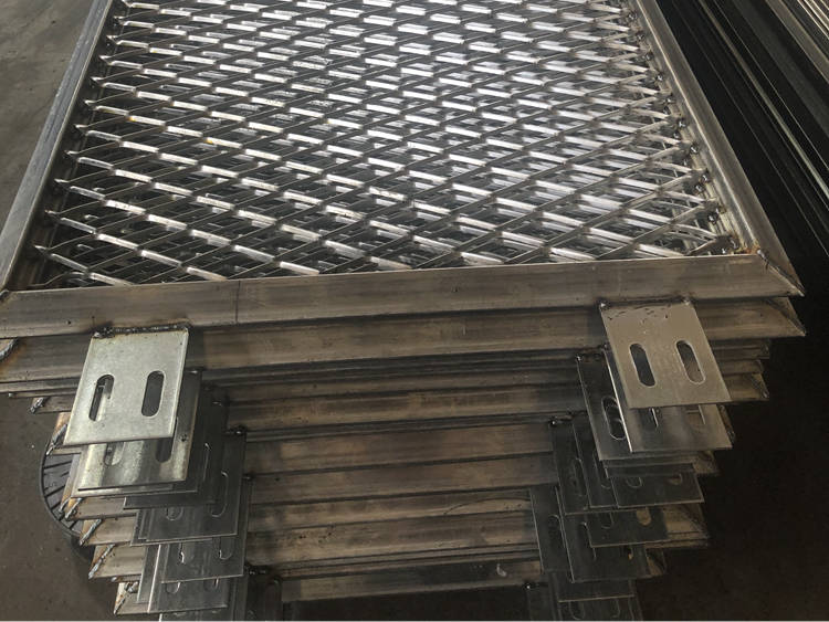 防眩網施工 防眩網施工