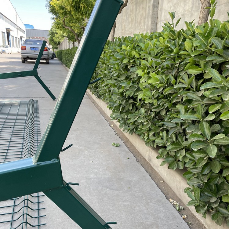 鐵藝小區圍欄防銹工藝流程圖片3 鐵藝小區圍欄防銹工藝流程圖片3