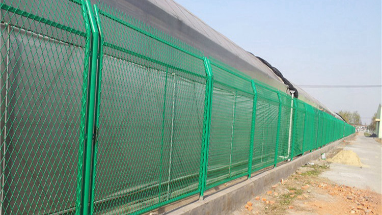 艾瑞鐵路防護柵欄18631858321