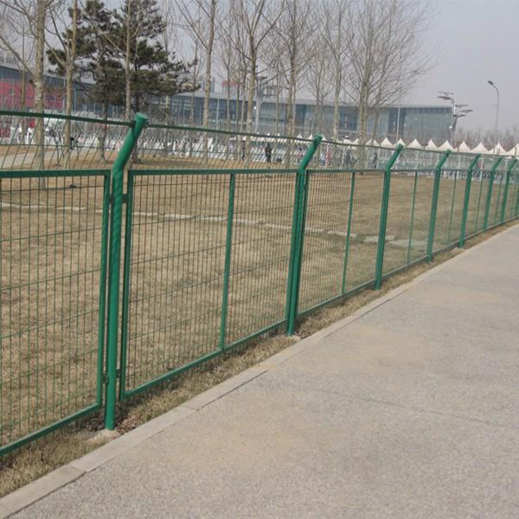 湖泊護(hù)欄網(wǎng)圈地圍欄應(yīng)用場(chǎng)景圖片2 湖泊護(hù)欄網(wǎng)圈地圍欄應(yīng)用場(chǎng)景圖片2