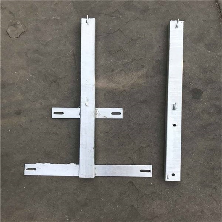 鐵路防護(hù)柵欄土字支架圖片2 鐵路防護(hù)柵欄土字支架圖片2