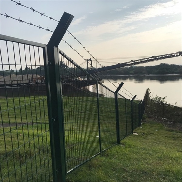 道路斜坡護欄網圖片3 道路斜坡護欄網圖片3