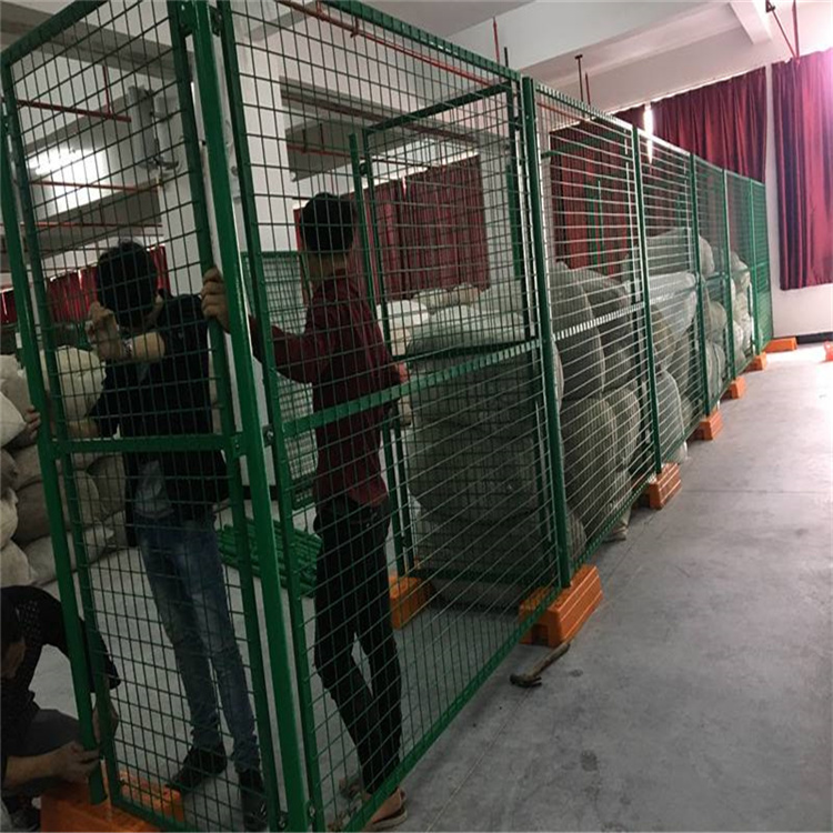 廠區(qū)設(shè)備隔離網(wǎng)圖片4 廠區(qū)設(shè)備隔離網(wǎng)圖片4