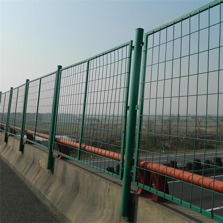 橋梁防拋網(wǎng)圖片4 橋梁防拋網(wǎng)圖片4