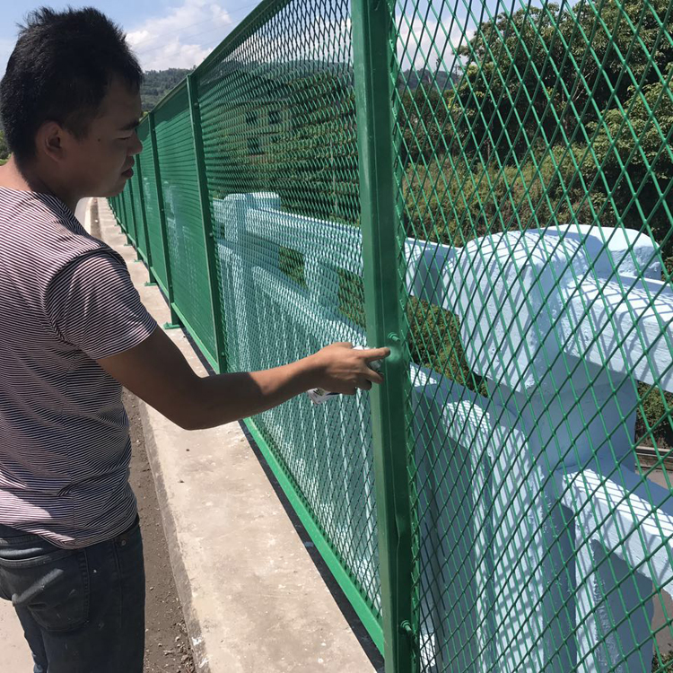 高架橋梁防拋網(wǎng)圖片4 高架橋梁防拋網(wǎng)圖片4