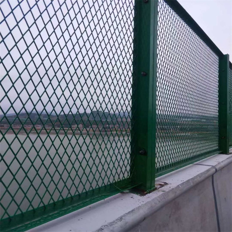 高速公路橋梁防拋網(wǎng)圖片3 高速公路橋梁防拋網(wǎng)圖片3